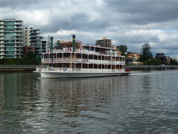 Paddle wheel boat on Brisbane River